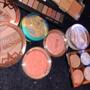 Sealed make up bundle